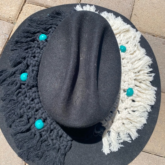 Mama Made USA Handmade macrame hat band natural and black w turquoise beads - Picture 3 of 4